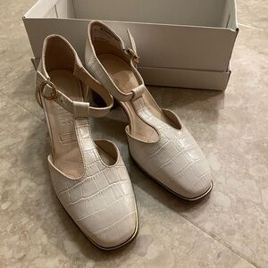 Hispanitas Cream T-Strap Leather Block Heels